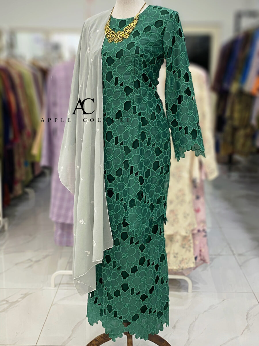 BAINON KURUNG LACE PREMIUM EMERALD GREEN